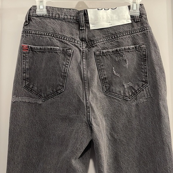 NEW BDG UO Grunge High Rise Mom Distressed Jeans Black Grey 25 goth y2k - Picture 10 of 13